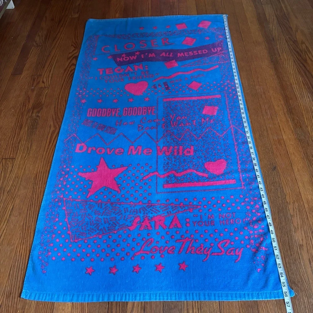 🩵 Tegan and Sara Beach Towel 💓 Heartthrob 💓 Album Merch 2013 🩵 *Super Rare* 💘💘💘